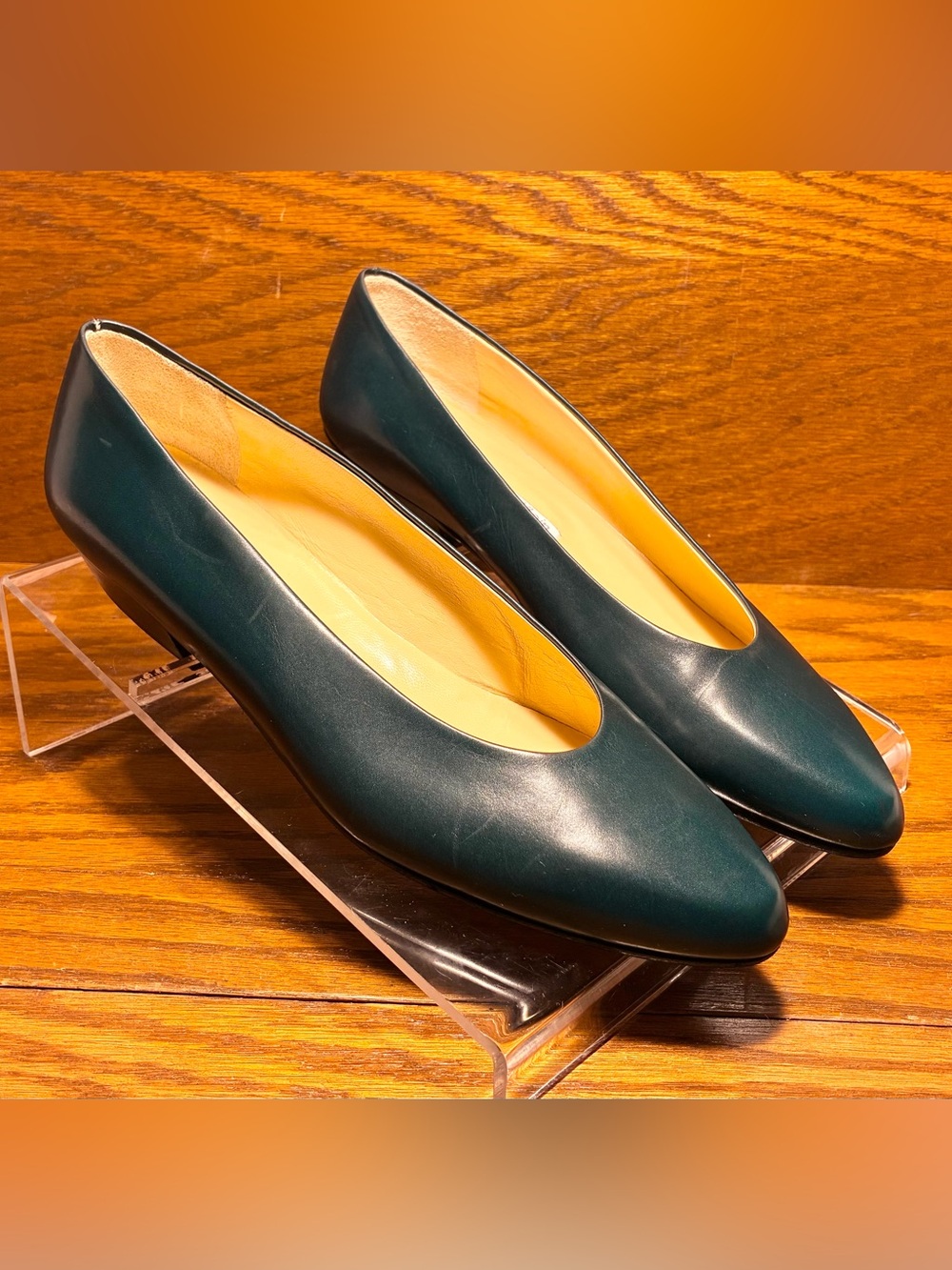 VTG 90s ITALY MADE Calvin Klein Classifications Teal Leather Low Heel Pumps 9N